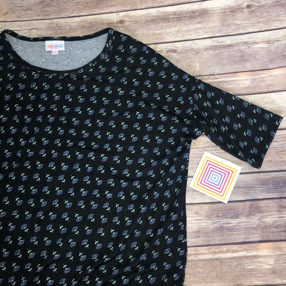 LuLaRoe || Irma Shirt